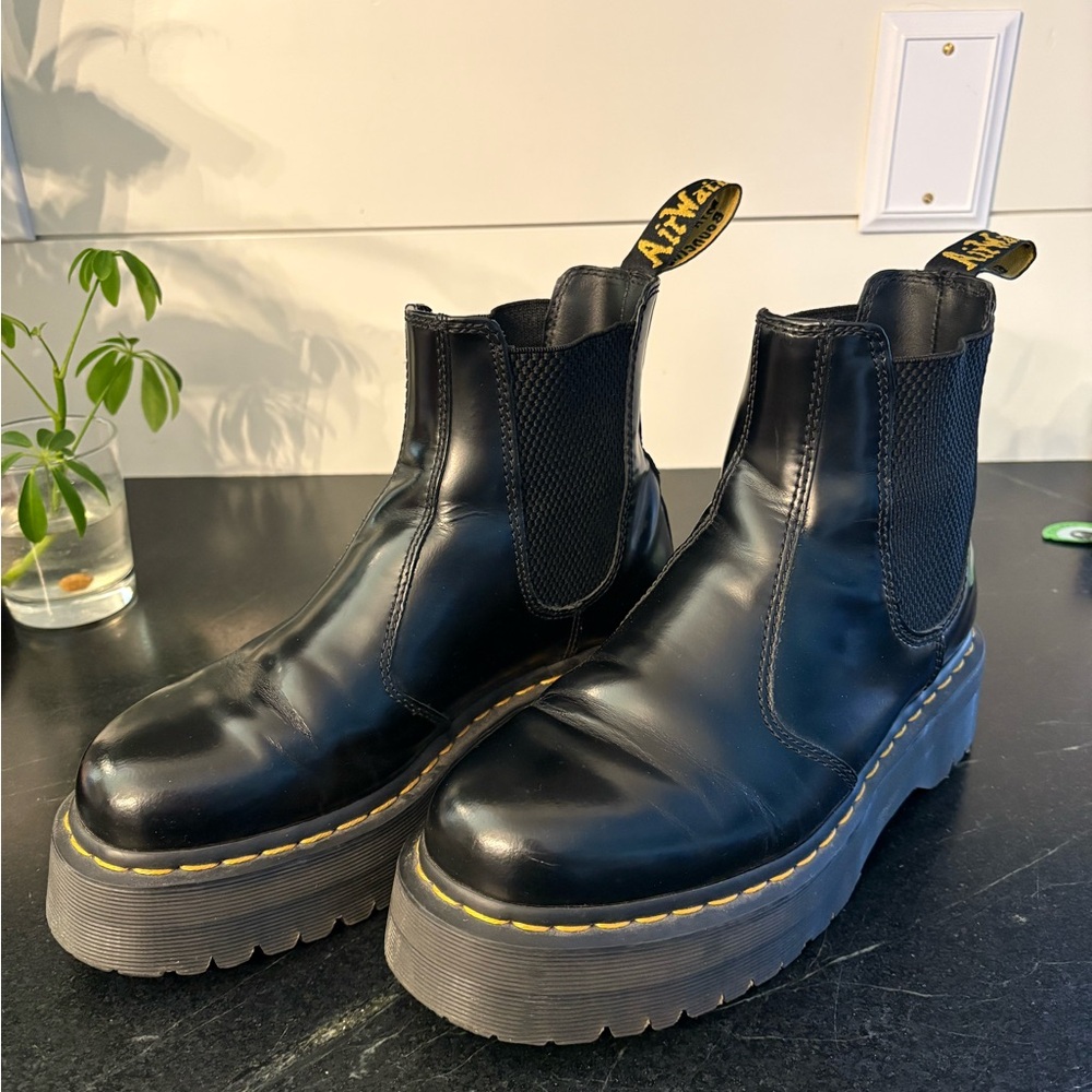 Dr. Martens Chelsea Platform Boots BLACK